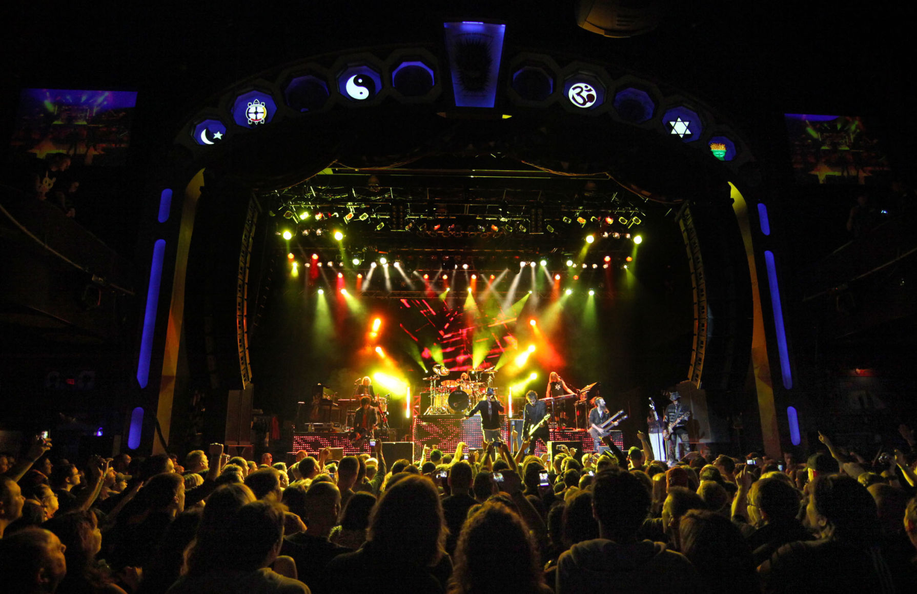 More mid-level music venues